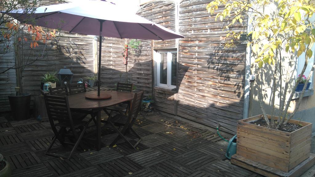 Homestay Le Nid Bord De La Loire Orleans